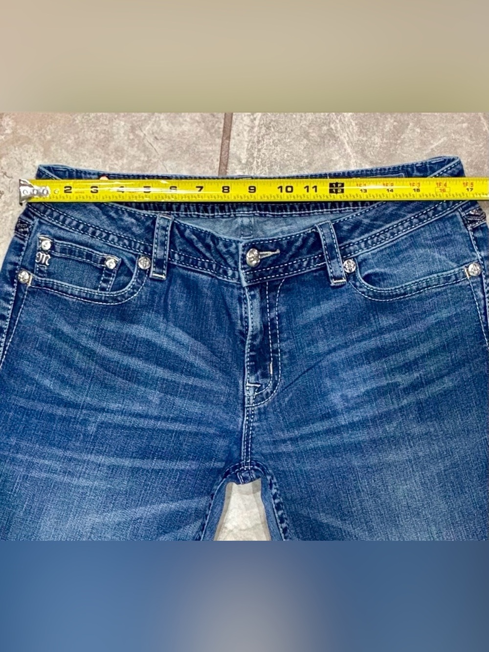 Miss Me Signature Bootcut Jeans Women’s 33x34 Mid Rise Stretch Denim EUC - Picture 9 of 12